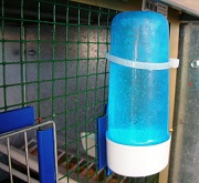 Fissaggio beverini e rifinitura al taglio della rete in plastica